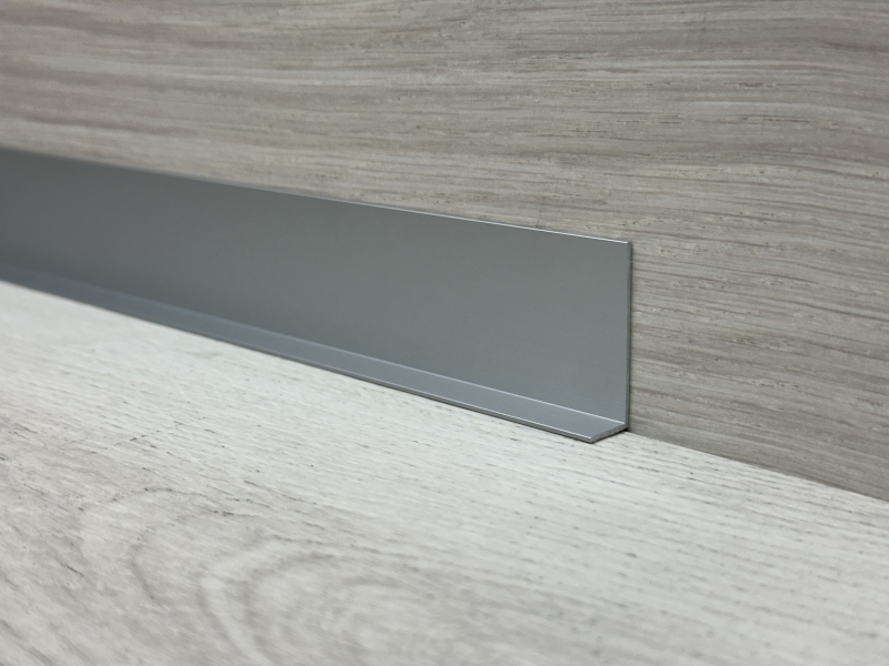 Алюминиевый плинтус Fezard ALP-L40x13